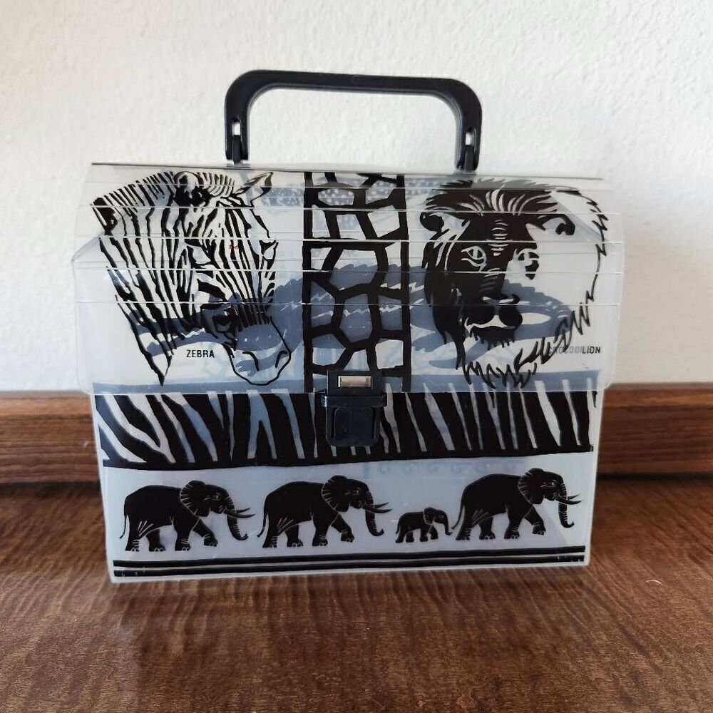 Traffic works inc. Howard R. Mireanue Africa animals clear plastic lunch box USA